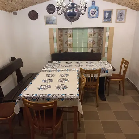 Vakantiehuis Lhotka Lhota u Lysic